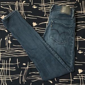 721 Levi’s High rise skinny jeans